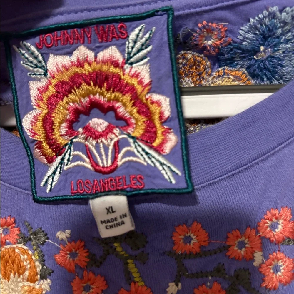 Johnny Was light purple Josephine relaxed Floral Embroidered Short Sleeve Top - Picture 5 of 10